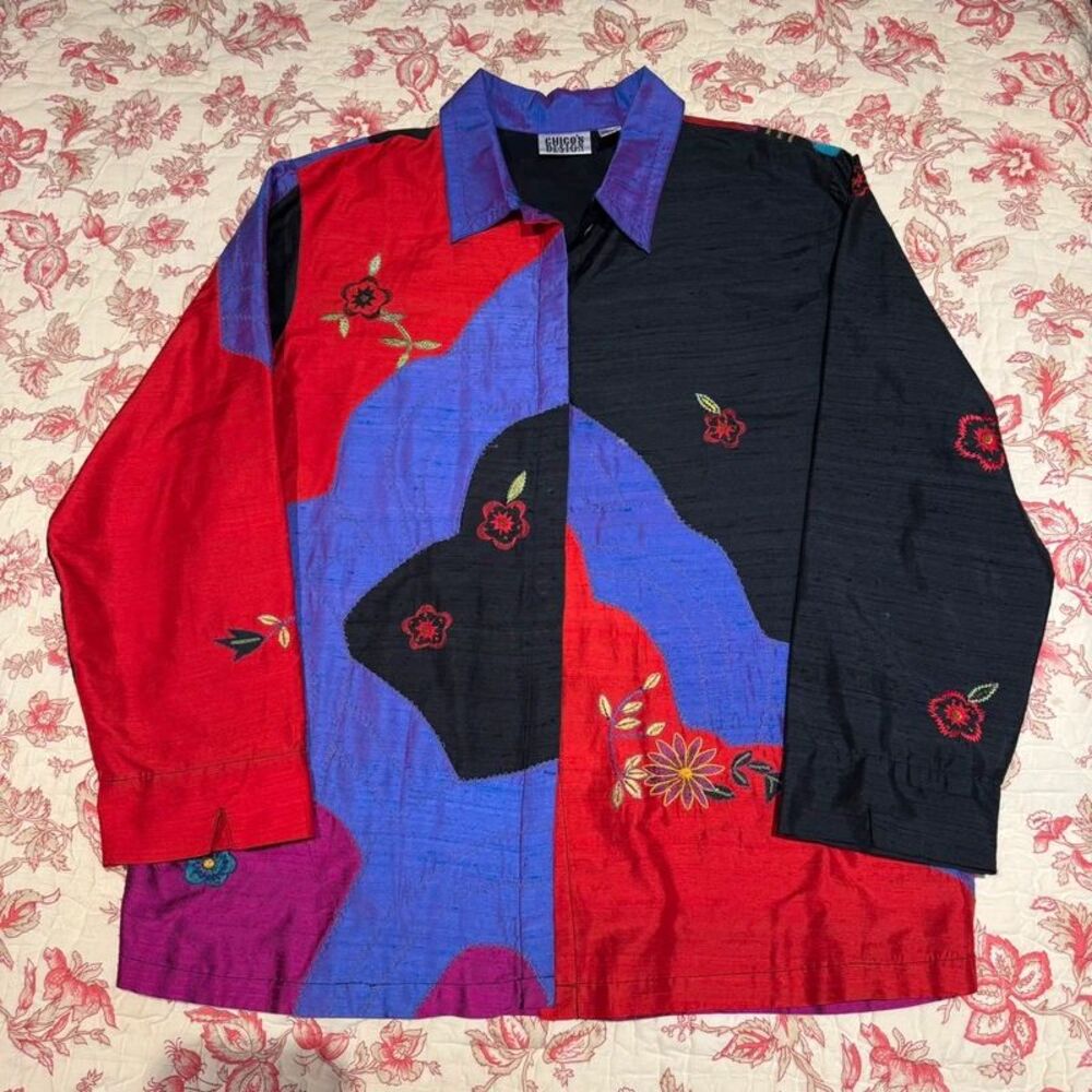 Beautiful Vintage 90s Chicos Silk Colorful Jacket!